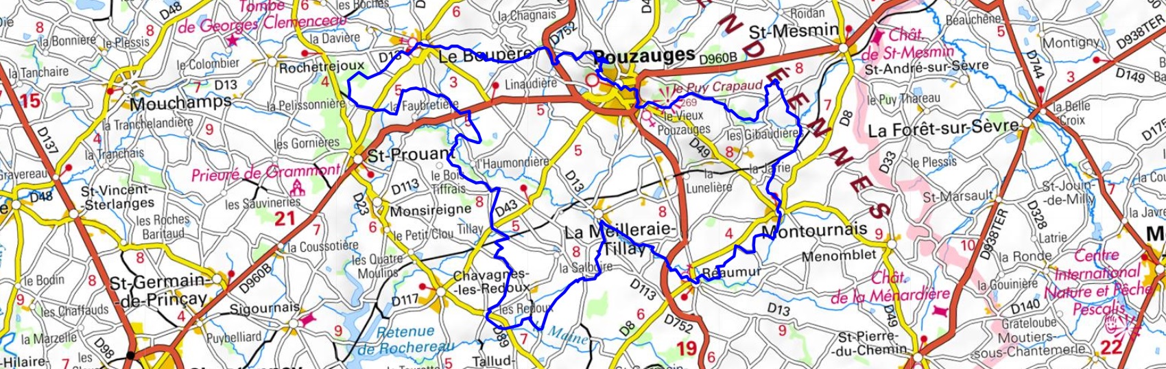 Hiking around  Pouzauges Strongholds (Vendee) 1